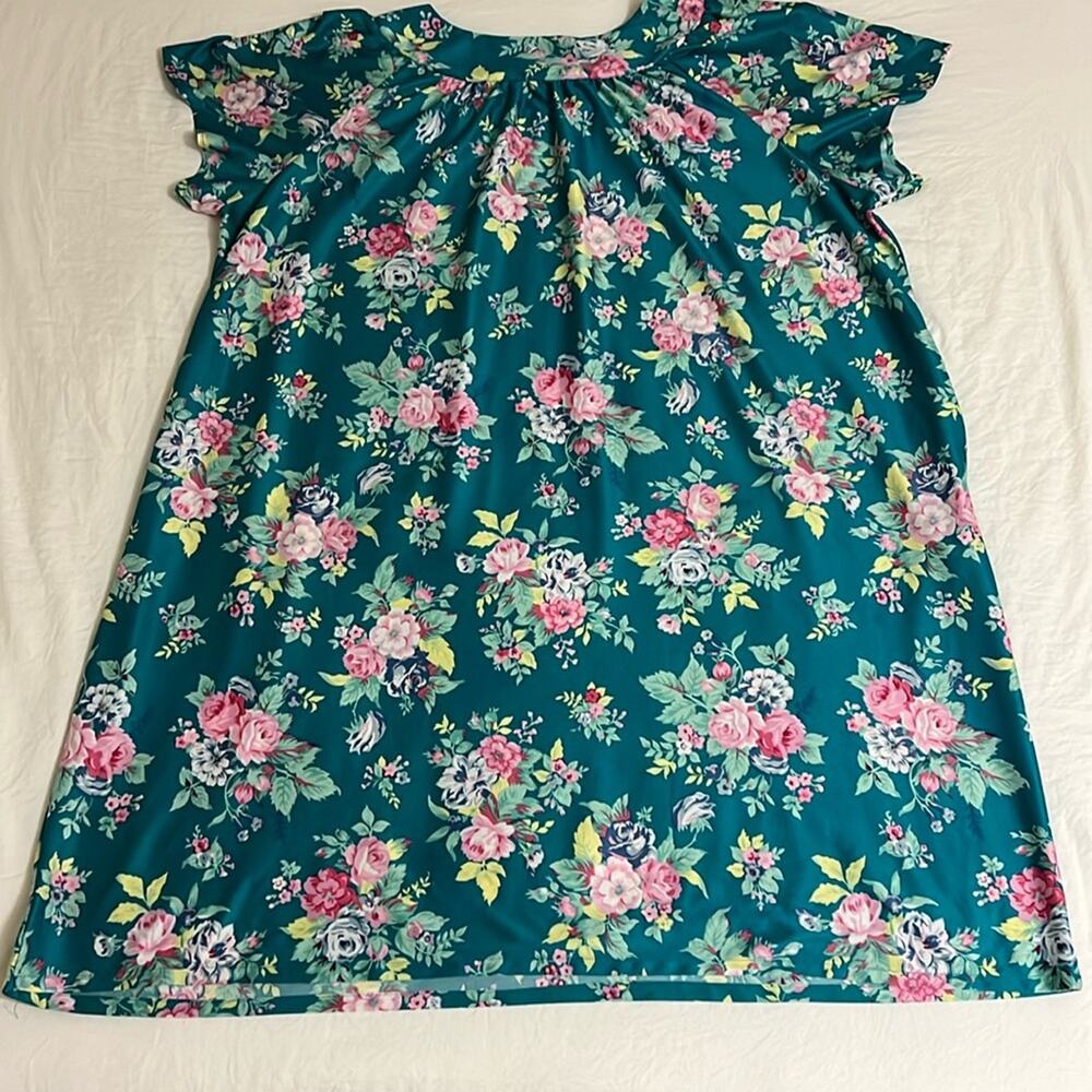 Vintage nightgown Size 1X-2X - Picture 8 of 14